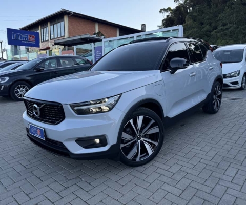 Volvo XC 40 T-5 R-DESIGN 1.5 FWD (Híbrido)