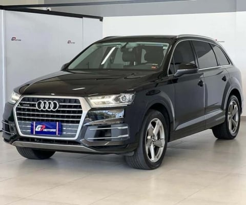 AUDI Q7 2019