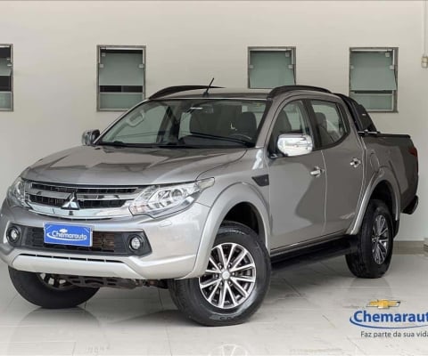 MITSUBISHI L200 TRITON 2.4 16V TURBO DIESEL SPORT HPE-S CD 4P 4X4 AUTOMÁTICO