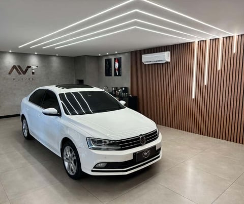 Volkswagen Jetta Highline 2.0 TSI 16V 4p Tiptronic  - Branca - 2014/2015