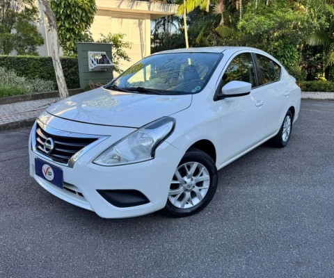 Nissan Versa SL 1.6 16V Flex Fuel 4p Mec.  - Branca - 2015/2016