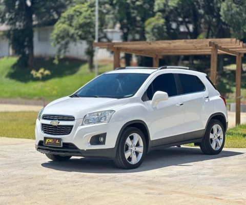 Chevrolet Tracker LTZ 1.8  - Branca - 2014/2014