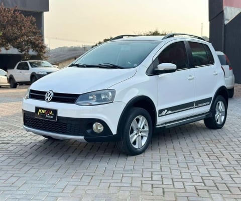 Volkswagen CrossFox 1.6 - Branca - 2011/2012