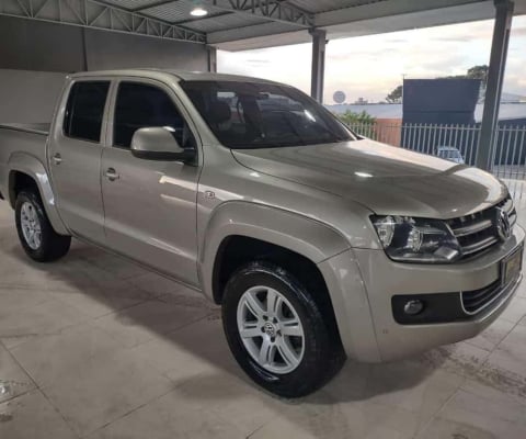 Volkswagen Amarok Trendline 2.0 4X4  - Prata - 2015/2016