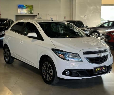 Chevrolet Onix 1.4 LTZ - Branca - 2013/2014