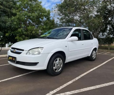 Chevrolet Classic LS - Branca - 2013/2014