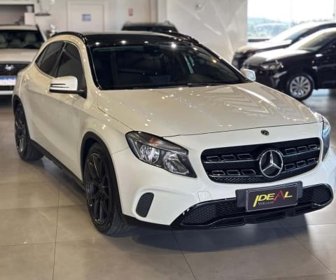 Mercedes-Benz Gla 200 Style 1.6 TB  - Branca - 2017/2018