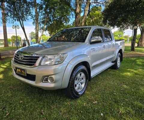 Toyota Hilux SRV 4x4 2.7  - Prata - 2013/2013