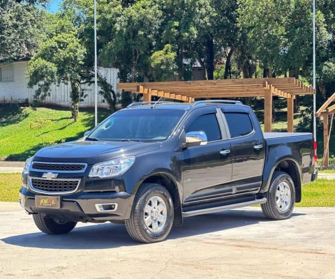 Chevrolet S-10 Pick-up LT 2.5 - Preta - 2013/2014