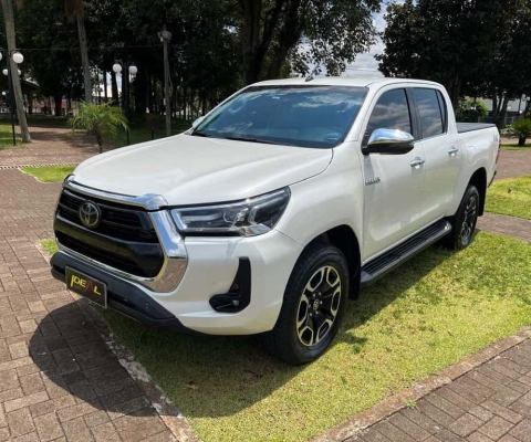 Toyota Hilux  SRX 4x4 2.8 - Branca - 2020/2021