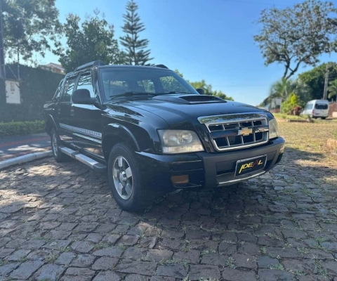 Chevrolet S-10 Executive 2.4  - Preta - 2011/2011