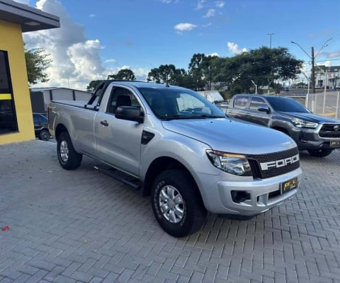 Ford Ranger  XLS 3.2 - Prata - 2013/2014