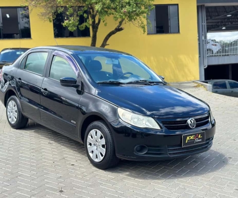 Volkswagen Voyage 1.0 City - Preta - 2009/2010