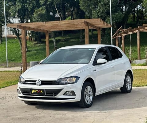 Volkswagen Polo Comfort. 200 TSI 1.0 Flex 12V Aut.  - Branca - 2018/2019