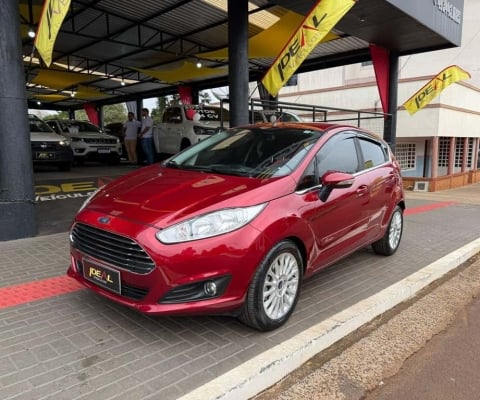 Ford Fiesta Titanium Plus 1.6 flex - Vermelha - 2016/2017