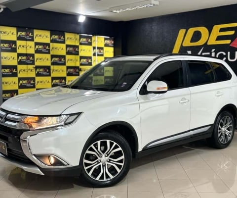 Mitsubishi Outlander 2.0 16V 160cv  - Branca - 2015/2016