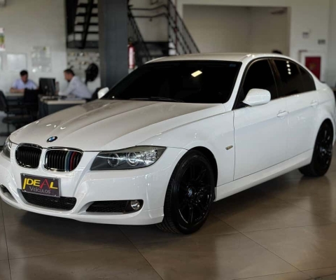 BMW 318i PF71 - Branca - 2011/2012