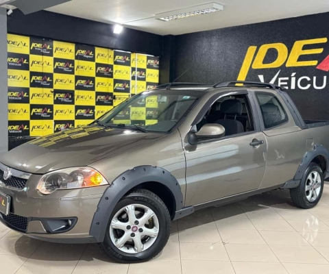 Fiat Strada Trekking 1.6  - Cinza - 2012/2013