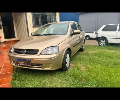 Chevrolet Corsa Sedan PREMIUM - Bege - 2005/2006