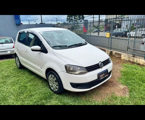 Volkswagen Fox 1.0 Mi Total Flex 8V 5p  - Branca - 2012/2013