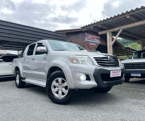 Toyota Hilux CD SRV D4-D 4x4 3.0 TDI Diesel Aut  - Prata - 2013/2013