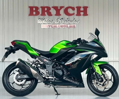 Kawasaki Ninja 300 ABS - Verde - 2023/2023