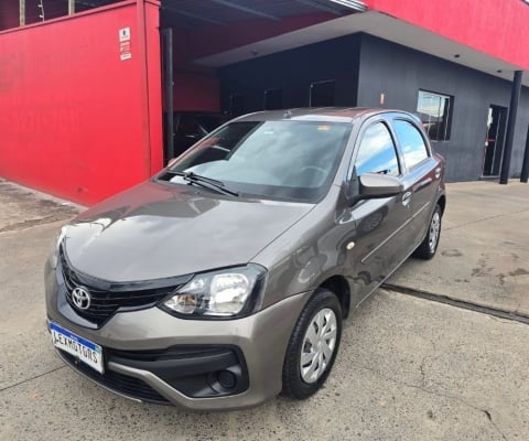 TOYOTA ETIOS 1.3X AUTOMATICO IMPECÁVEL