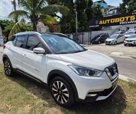 Nissan Kicks SV impecável 2017