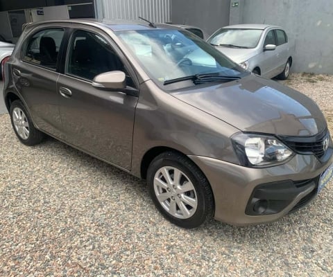 TOYOTA Etios Hatch 1.5 16V 4P FLEX X PLUS AUTOMÁTICO