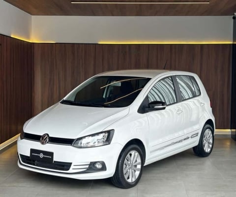 Volkswagen Fox W/ CONNECT MB - Branca - 2019/2020