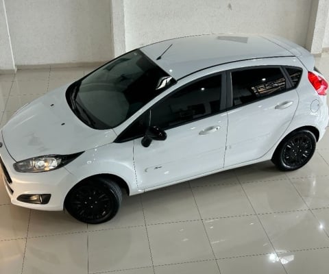 NEW FIESTA 1.5 BAIXISSIMO KM, APENAS 62.000KM UNICO DONO 