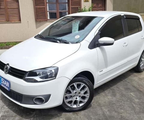 VOLKSWAGEN FOX 1.6 MI TOTAL FLEX 8V 5P 2013