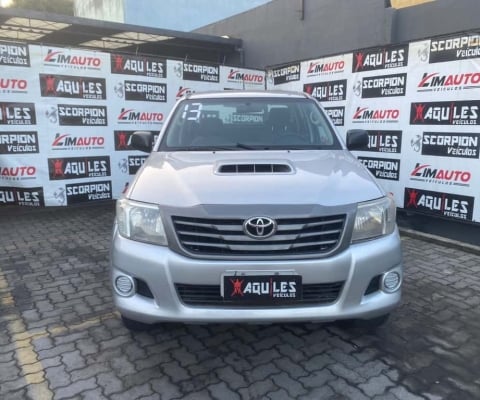 Toyota Hilux 2013 3.0 std 4x4 cd 16v turbo intercooler diesel 4p manual