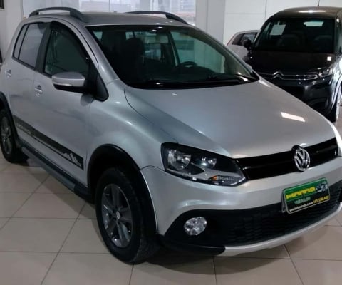 Volkswagen CrossFox 1.6 Mi Total Flex 8V 5p  - Prata - 2011/2012