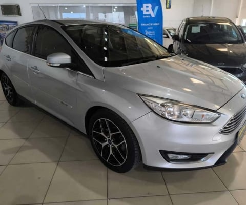 Ford Focus Fastback TIT./T.PLUS 2.0 Flex Aut.  - Prata - 2015/2016