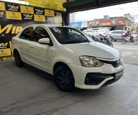 Toyota Etios 2018 1.5 xs sedan 16v flex 4p automático