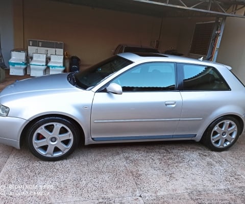 AUDI S3 à venda.