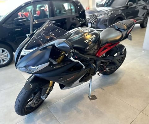 Triumph Daytona 675r 2016