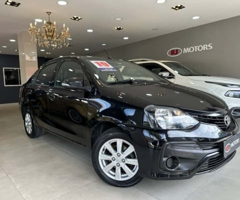 Toyota Etios 2019 1.5 x plus sedan 16v flex 4p automático