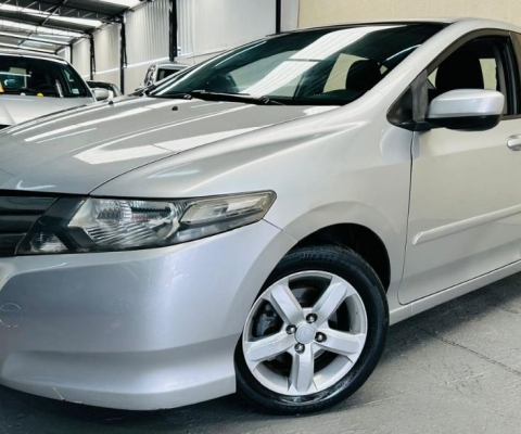 Honda City 1.5 flex 2010 apenas 179.000 km