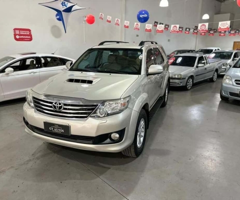 TOYOTA HILUX SW4 SRV 4X4 2015