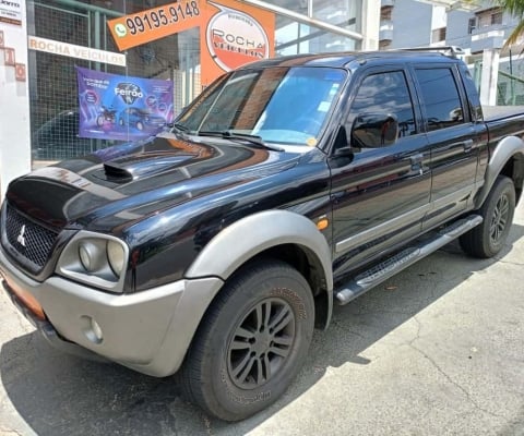 MITSUBISHI L 200 Outdoor 2.5 HPE 4X4 CABINE DUPLA TURBO DIESEL INTERCOOLER AUTOMÁTICO