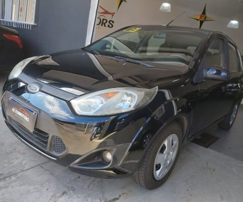 Fiesta Hatch  1.6 2013 completo