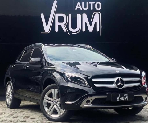 MERCEDES-BENZ GLA250 2016