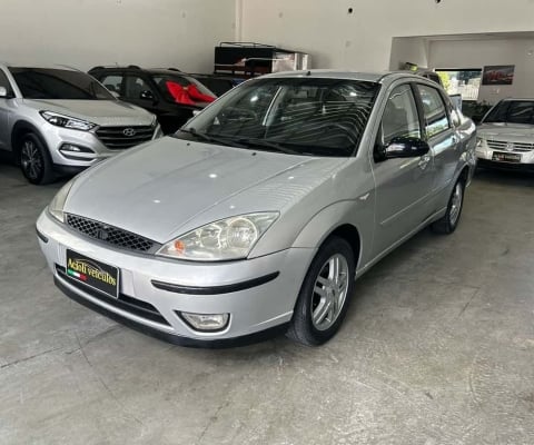 Ford Focus 2.0 Ghia 16V Gasolina 4P Manual