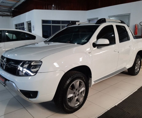 DUSTER OROCH 1.6 DYNAMIQUE FLEX MANUAL ANO 2017 COMPLETA 