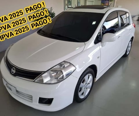 Nissan Tiida SL 1.8/1.8 Flex 16V Aut.  - Branca - 2012/2013