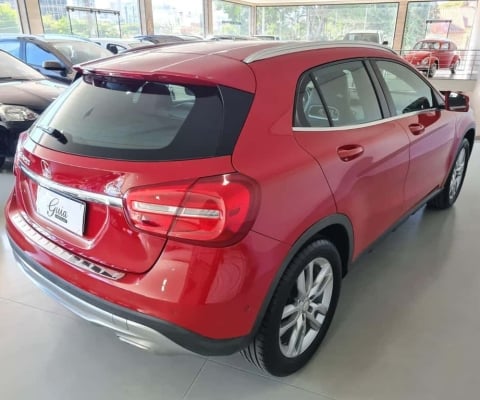 Mercedes-Benz Gla 200 M.BENZ I/ GLAZ00FF - Vermelha - 2015/2015