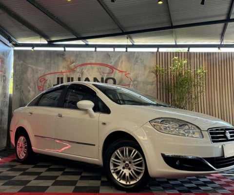 Fiat LINEA ESSENCE 1.8 Flex 16V 4p 2015 Flex