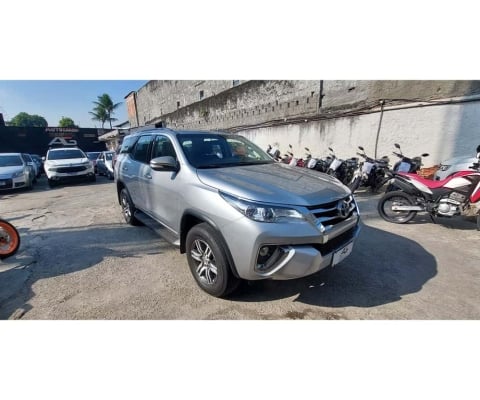 Toyota Hilux sw4 2017 2.7 sr 7 lugares 4x2 16v flex 4p automático